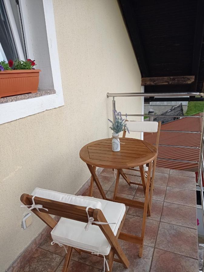 Ferienwohnung Drago Kremenjas Delnice Exterior foto